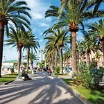 In Lägenhet Pietra Ligure